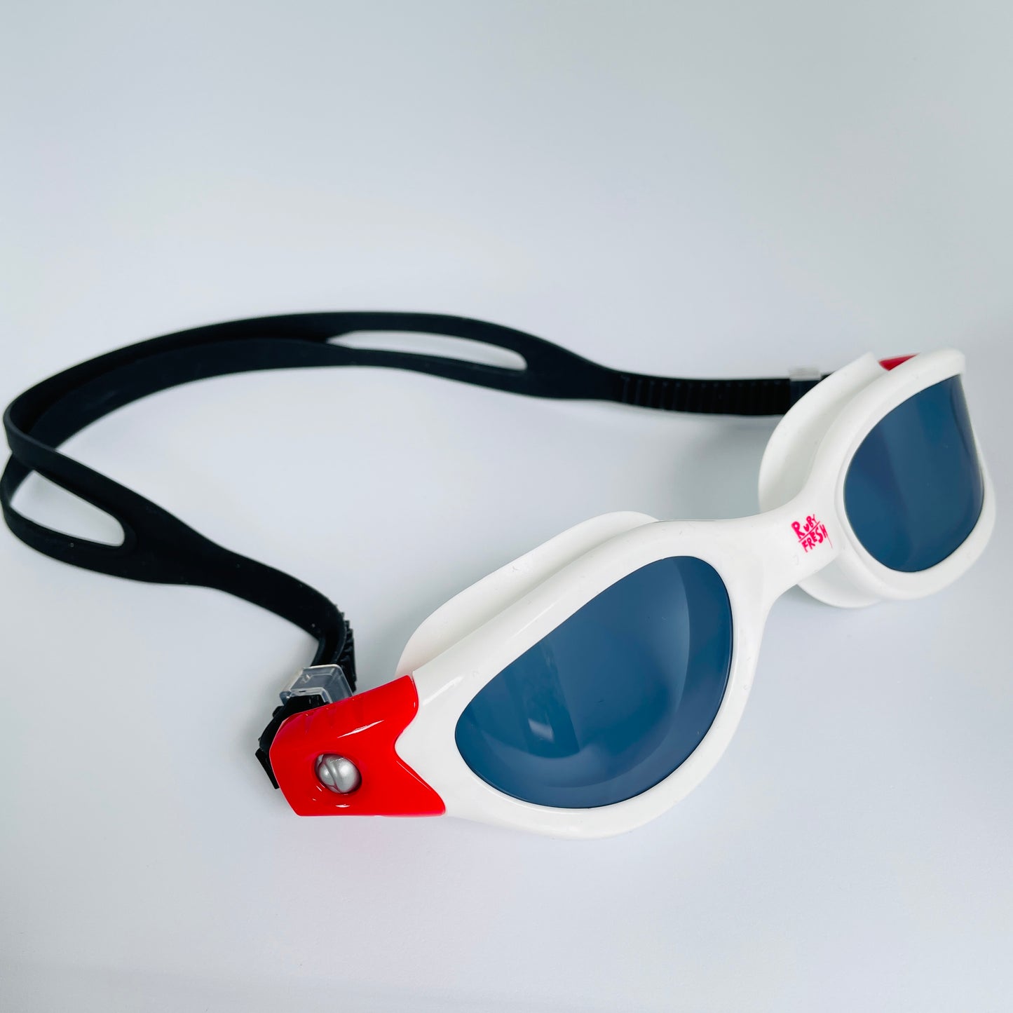 The Ray | Tint | Ruby Fresh Goggles